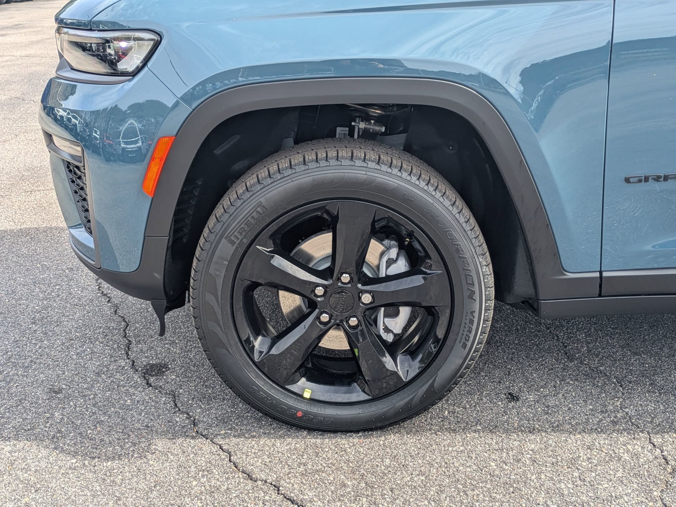 New 2026 Jeep Grand Cherokee Limited w/ Limited Altitude Package AWD/4WD image 32