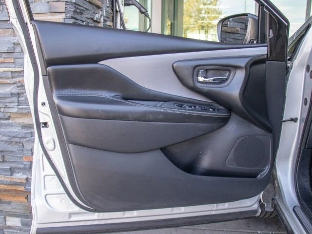Used 2023 Nissan Murano SV AWD/4WD image 9