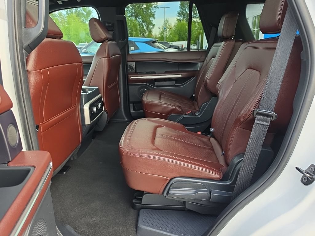 Used 2024 Ford Expedition Limited AWD/4WD image 25