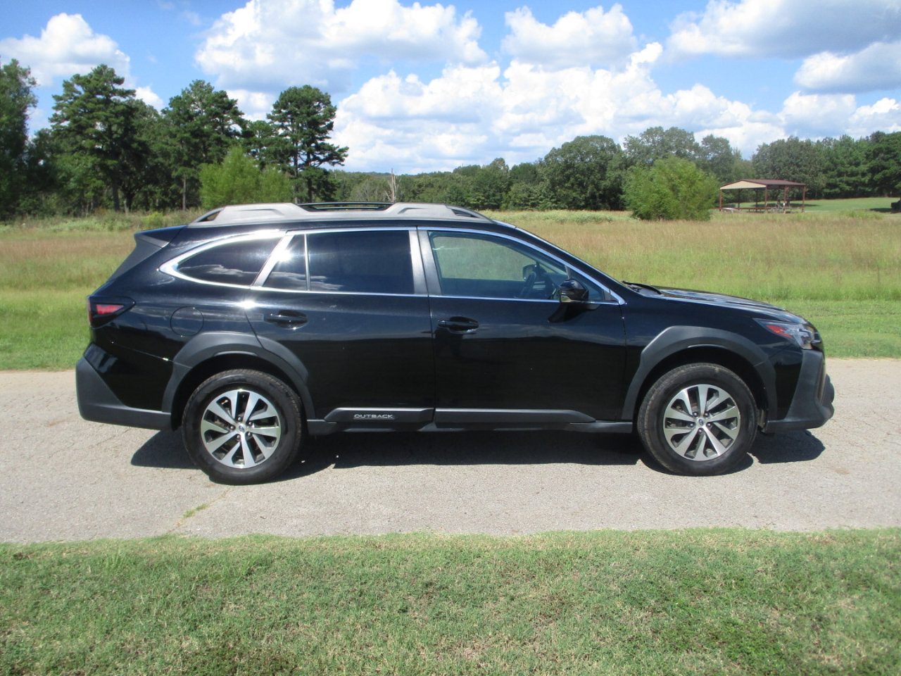 Used 2023 Subaru Outback Premium