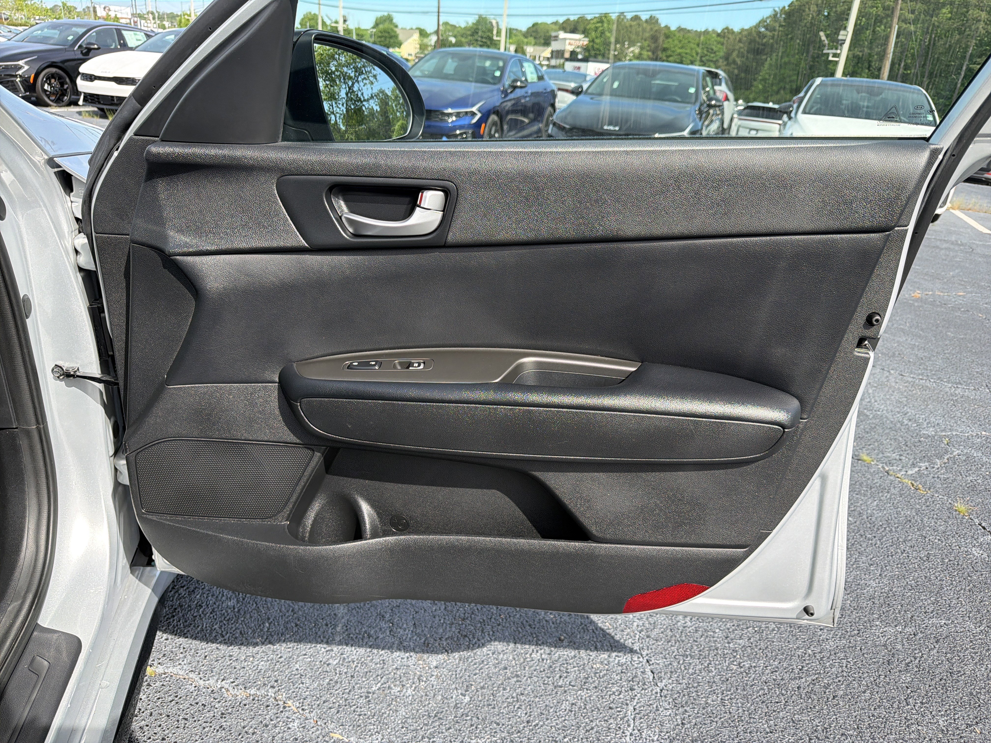 Used 2020 Kia Optima SE FWD image 12