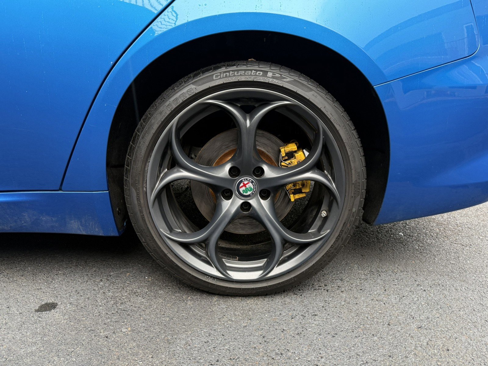 Used 2018 Alfa Romeo Giulia Ti Sport w/ Quick Order Package 22S Sport image 10