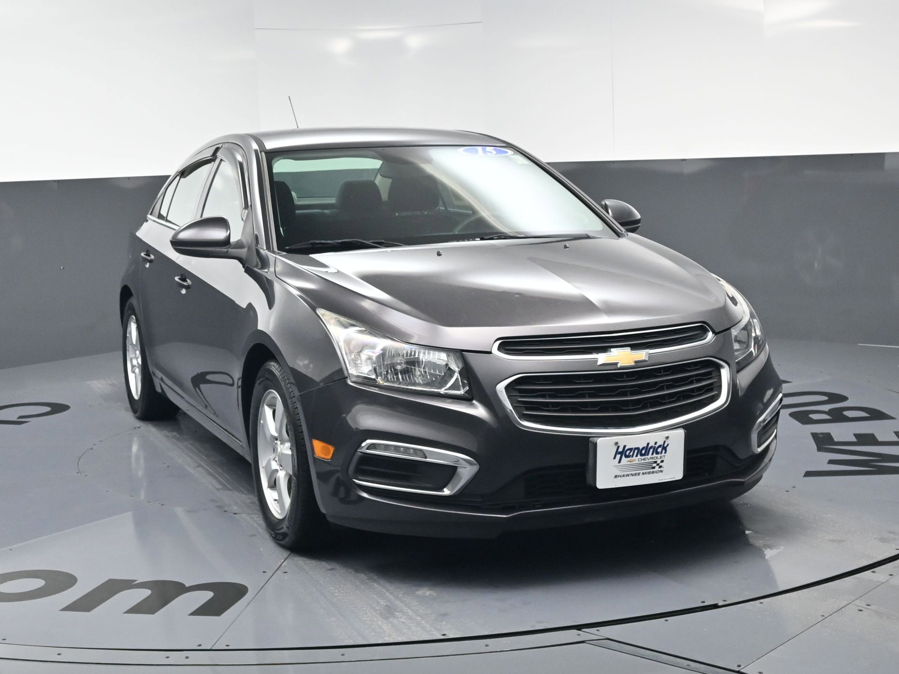 Used 2015 Chevrolet Cruze LT image 3