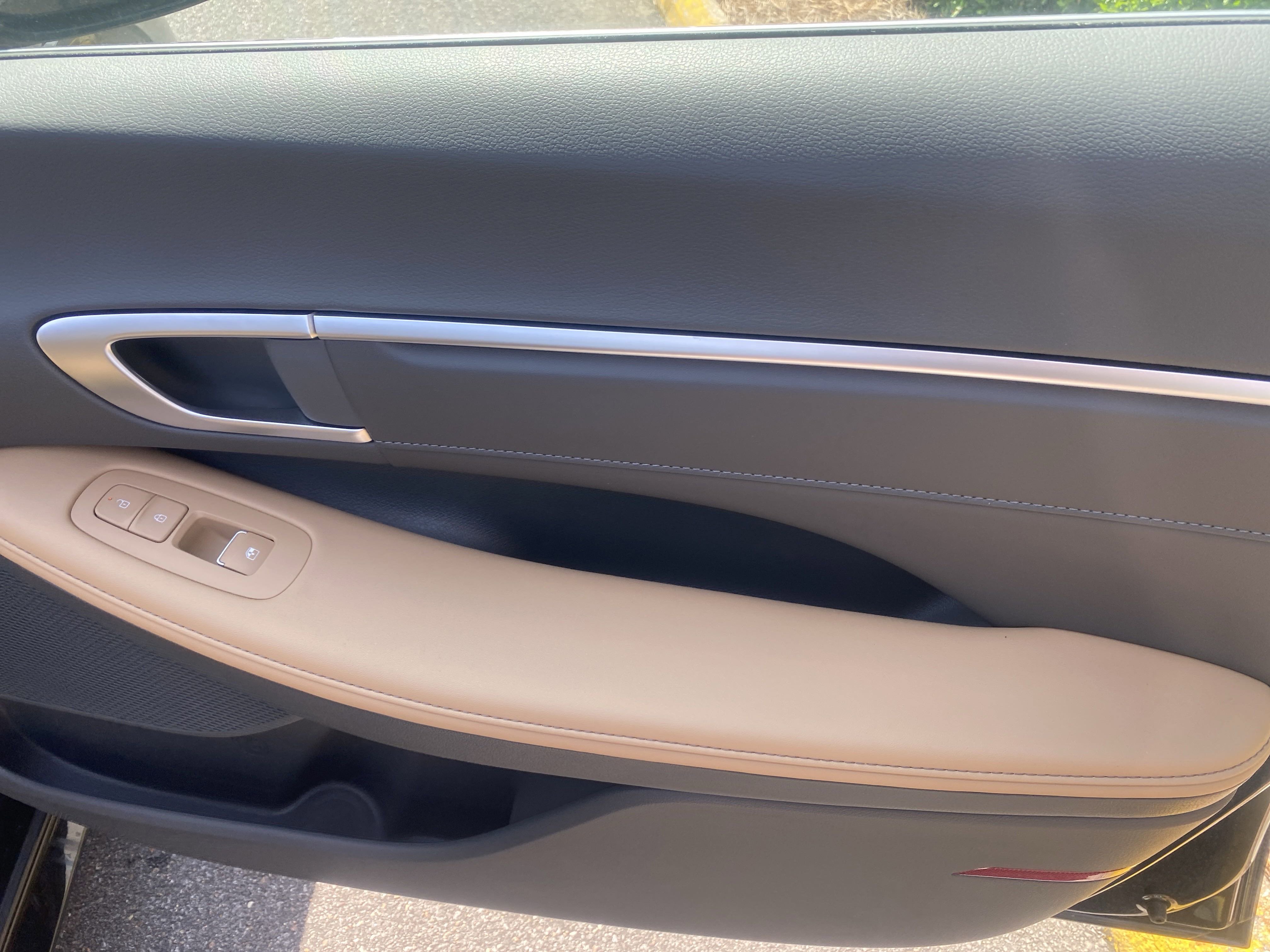 New 2025 Hyundai Sonata Limited image 18