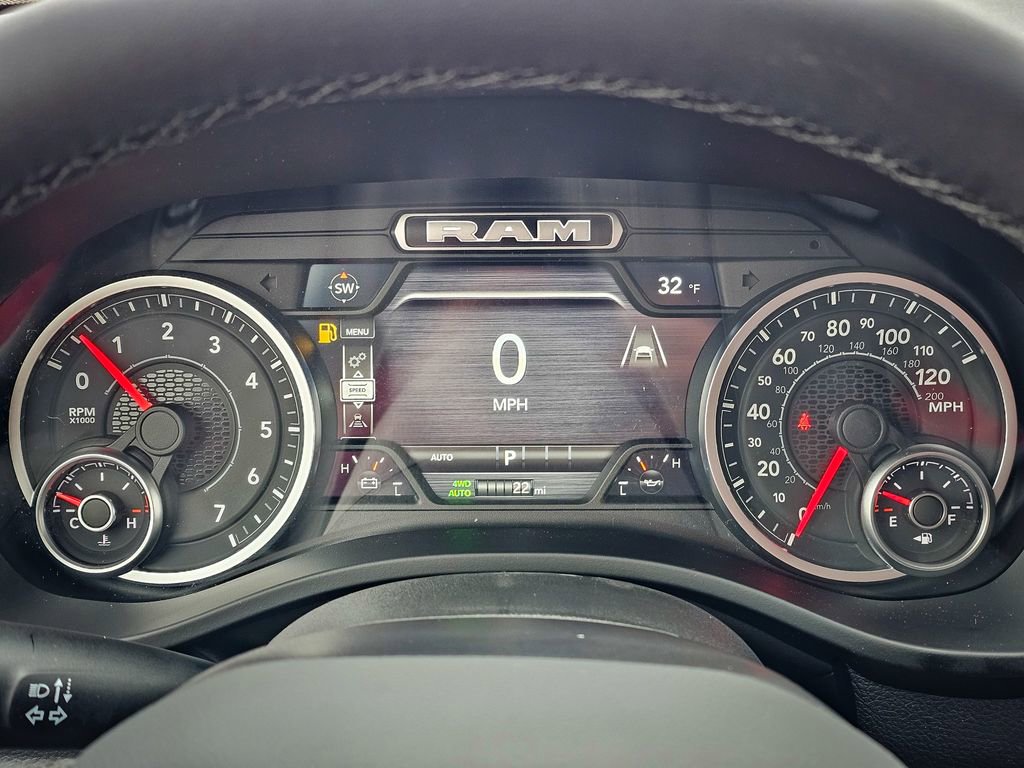 New 2026 RAM 1500 4x4 Crew Cab image 17