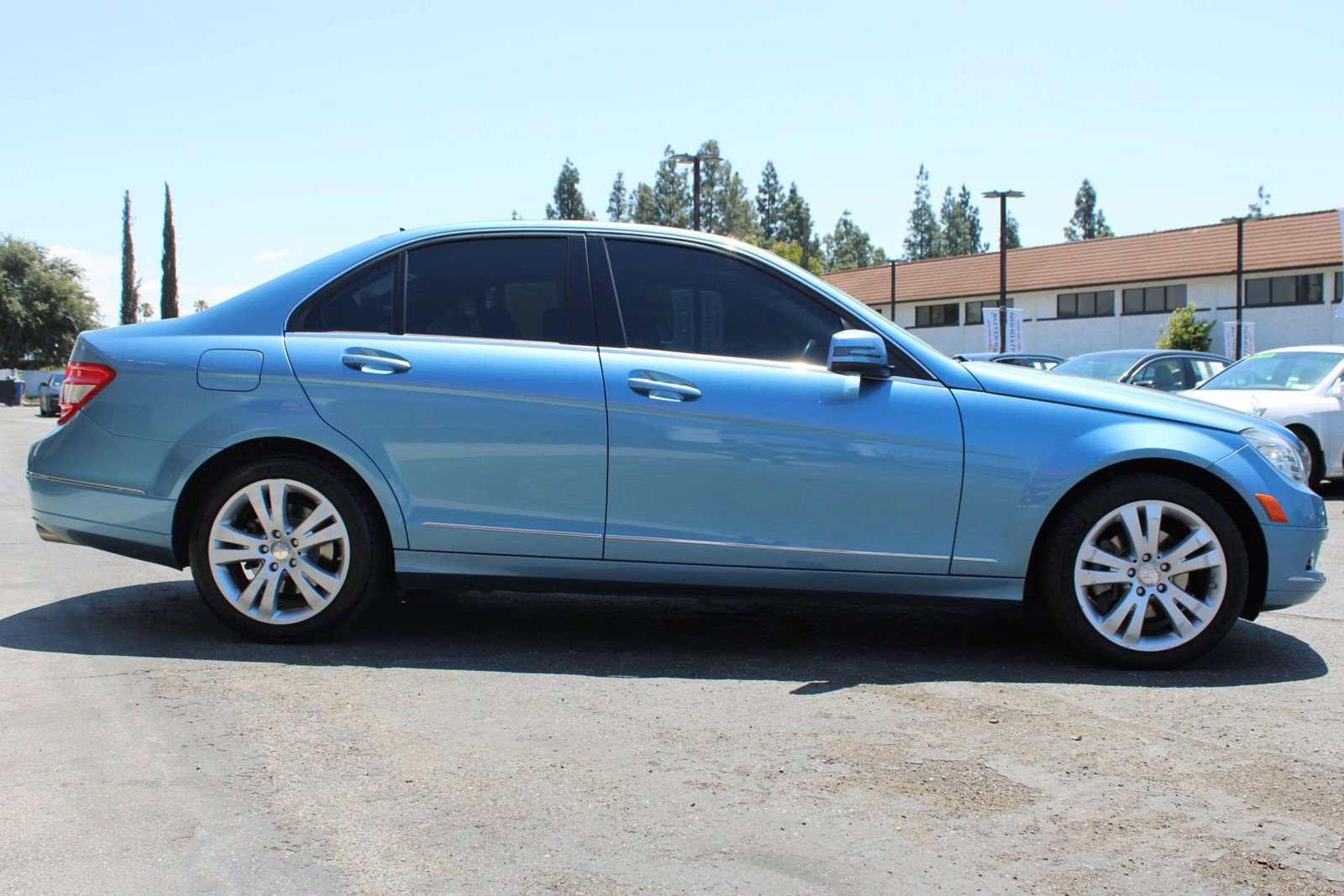 Used 2010 Mercedes-Benz C 300 Sedan image 40