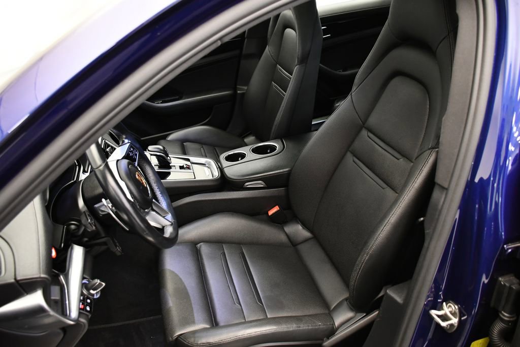 Used 2020 Porsche Panamera 4 image 39