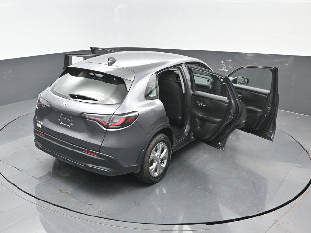 Used 2025 Honda HR-V LX image 27