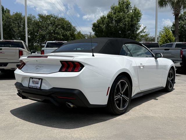 Used 2025 Ford Mustang Premium RWD image 4