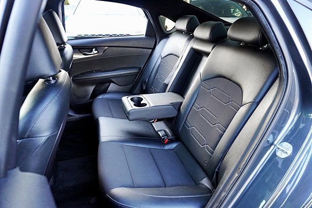 Used 2022 Kia Forte GT-Line w/ GT-Line Premium Package image 16