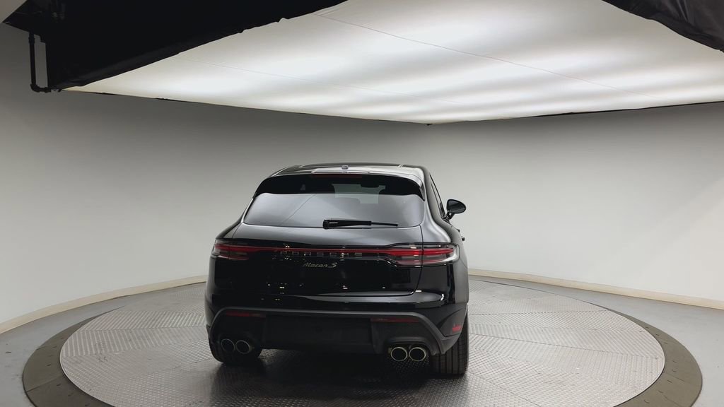 Used 2023 Porsche Macan S image 3