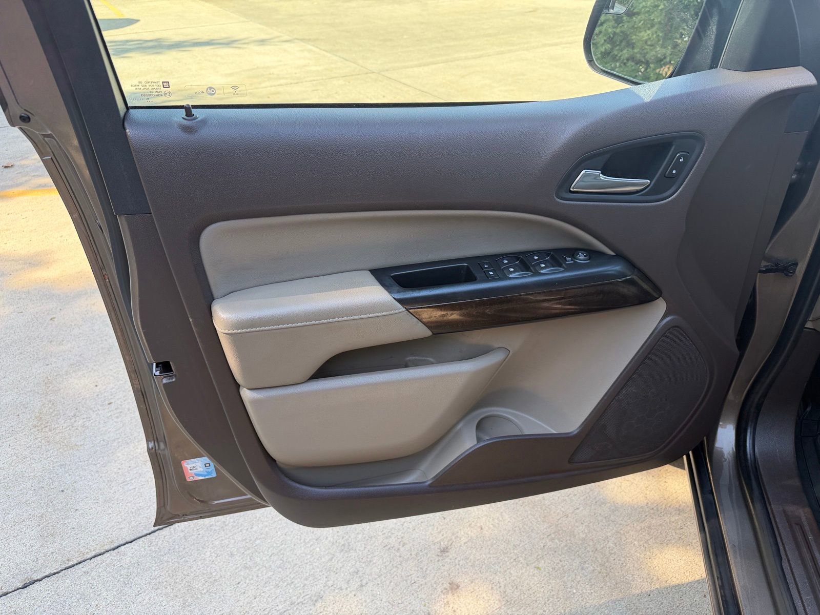 Used 2016 GMC Canyon SLT image 9