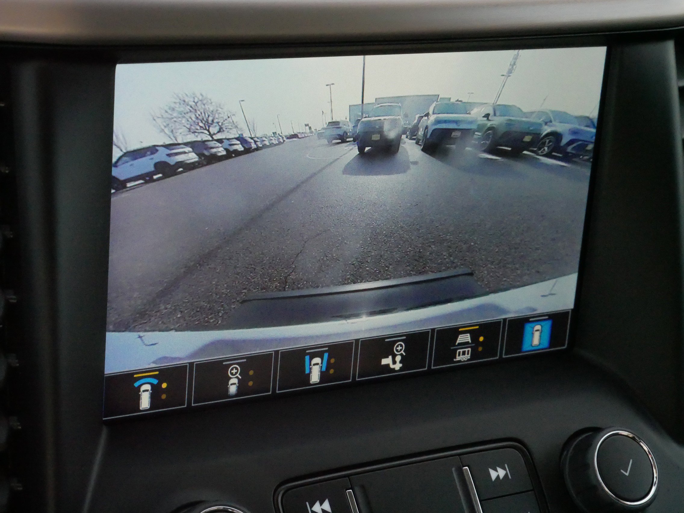 Used 2023 GMC Acadia Denali w/ Black Diamond Edition image 33