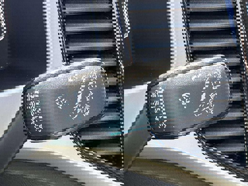 Used 2022 Volkswagen Atlas SEL AWD/4WD image 36