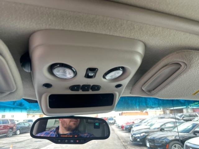 Used 2005 Chevrolet Avalanche Z71 w/ Sun And Sound Package image 25