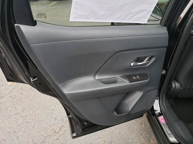 New 2026 Nissan Kicks SR w/ SR Premium Package AWD/4WD image 13