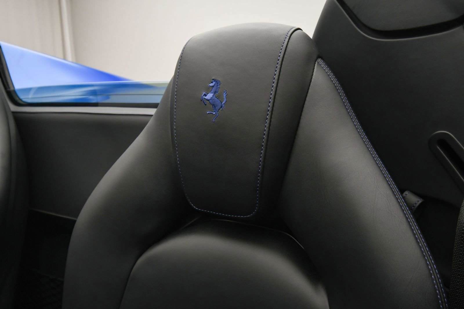 Used 2018 Ferrari 488 Spider Blu Corsa image 57