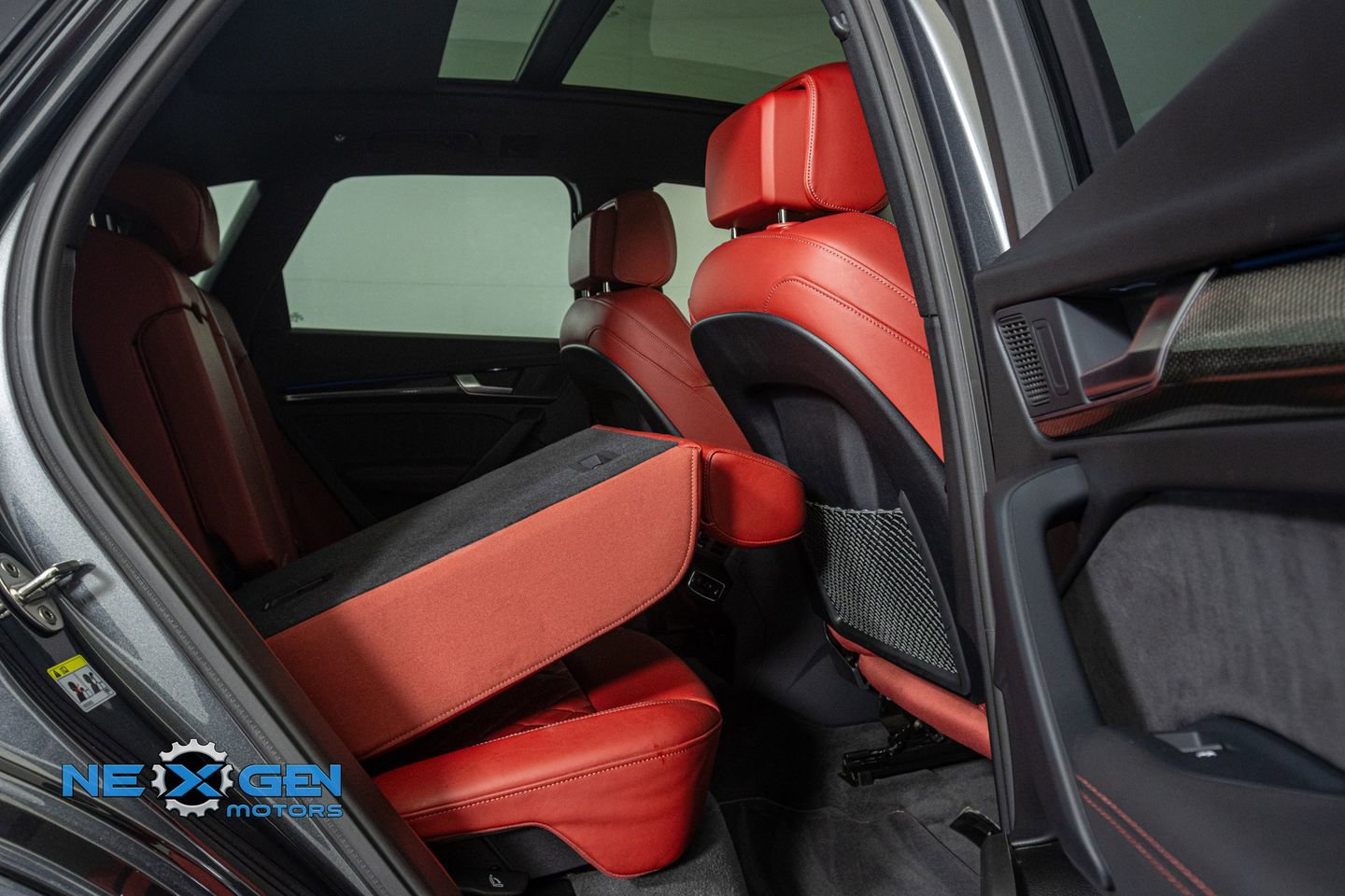 Used 2024 Audi SQ5 Prestige image 35