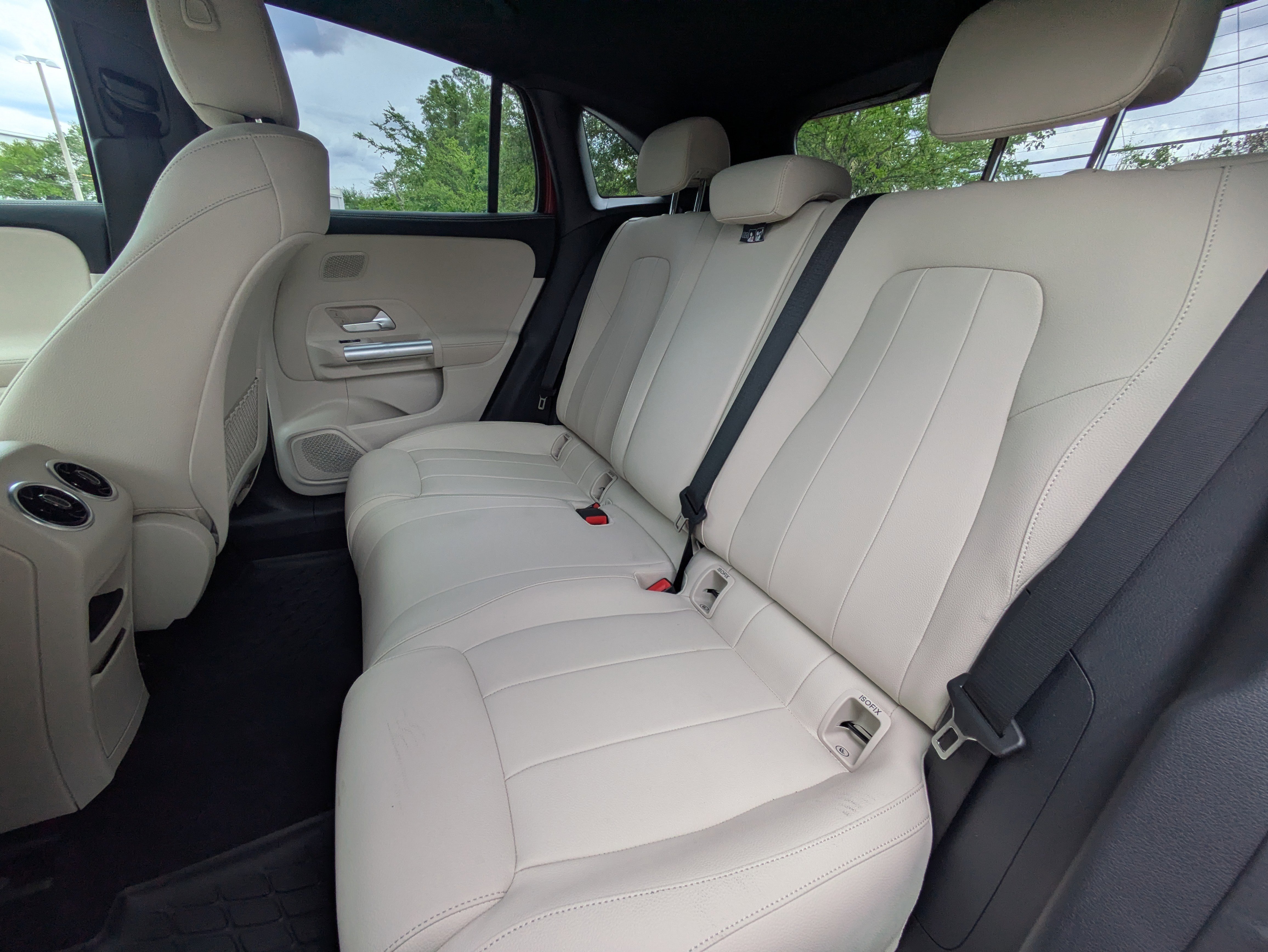 Used 2025 Mercedes-Benz GLA 250 4MATIC image 14