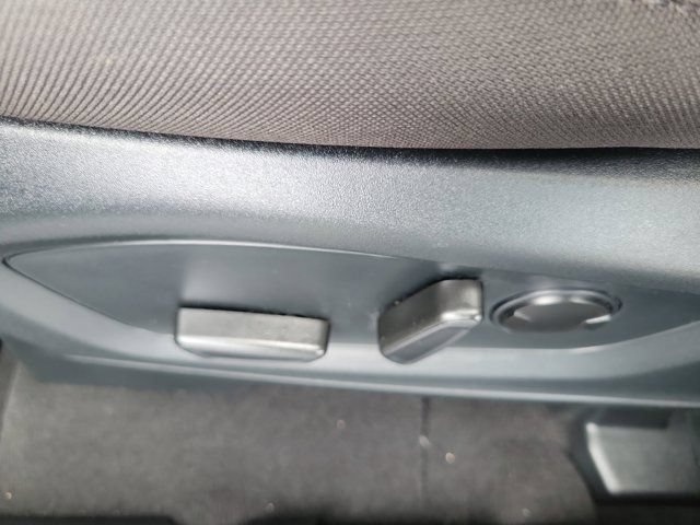 Certified 2023 Ford Explorer XLT RWD image 18