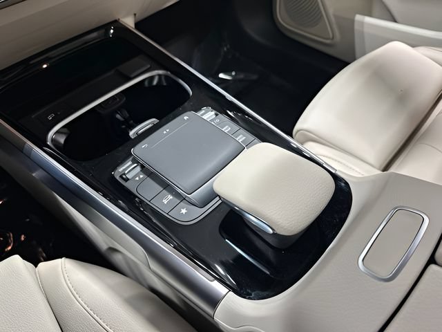Used 2023 Mercedes-Benz GLB 250 4MATIC image 25
