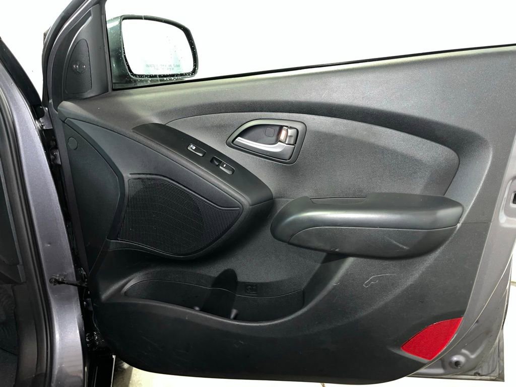 Used 2015 Hyundai Tucson GLS w/ Option Group 02 image 11