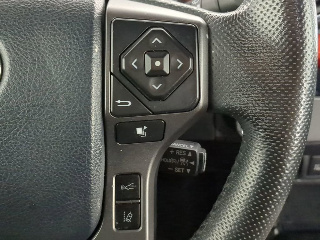 Used 2020 Toyota Tacoma TRD Sport image 28