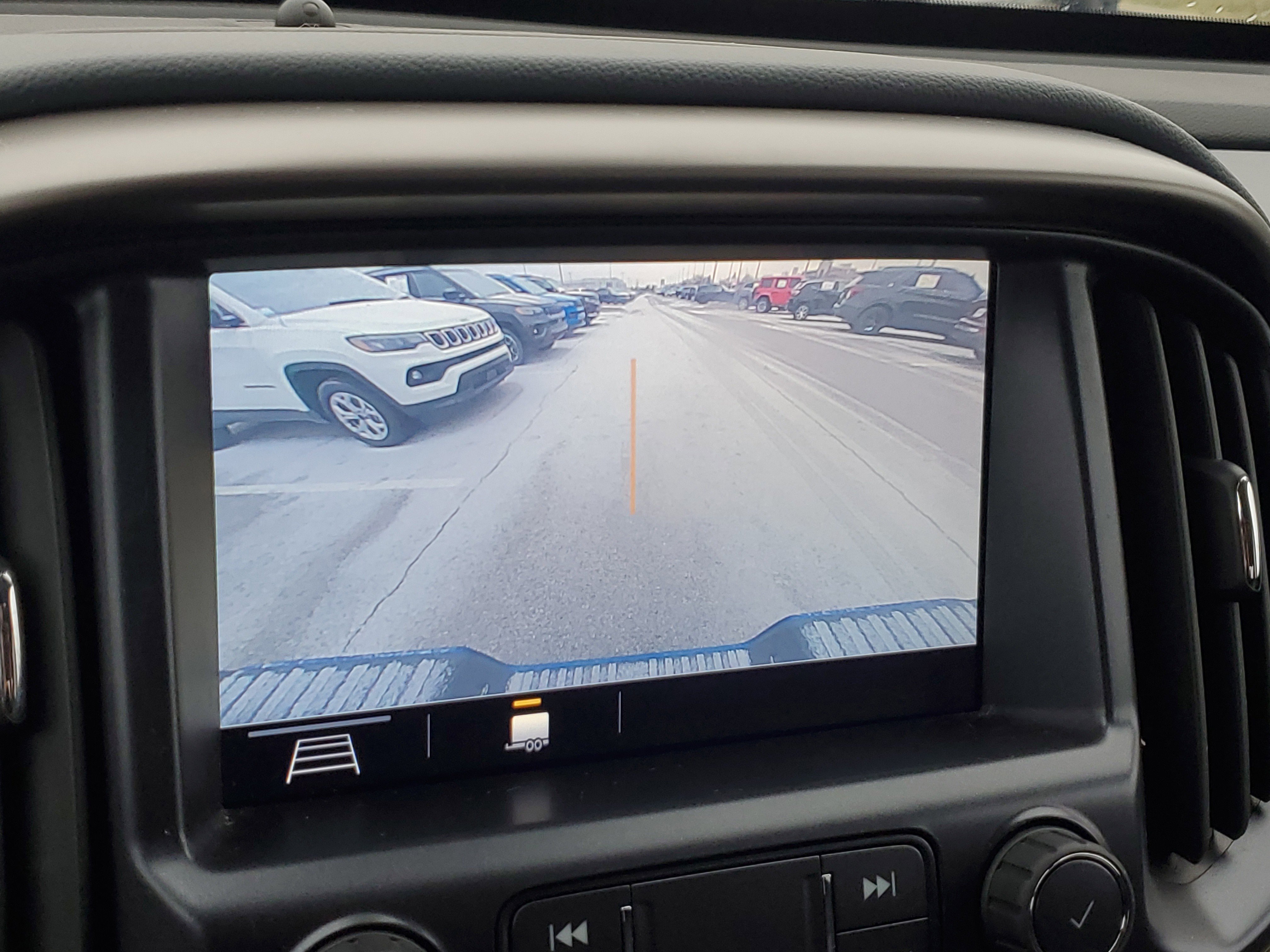 Used 2021 Chevrolet Colorado Z71 w/ Safety Package image 27