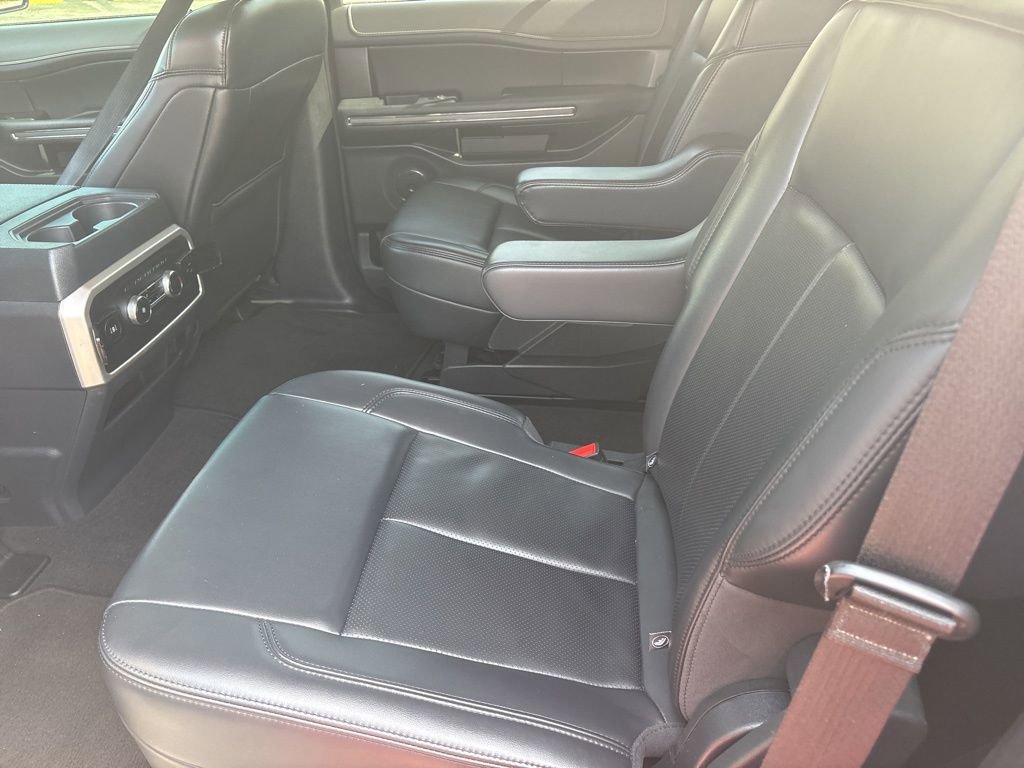 Used 2024 Ford Expedition XLT RWD image 31