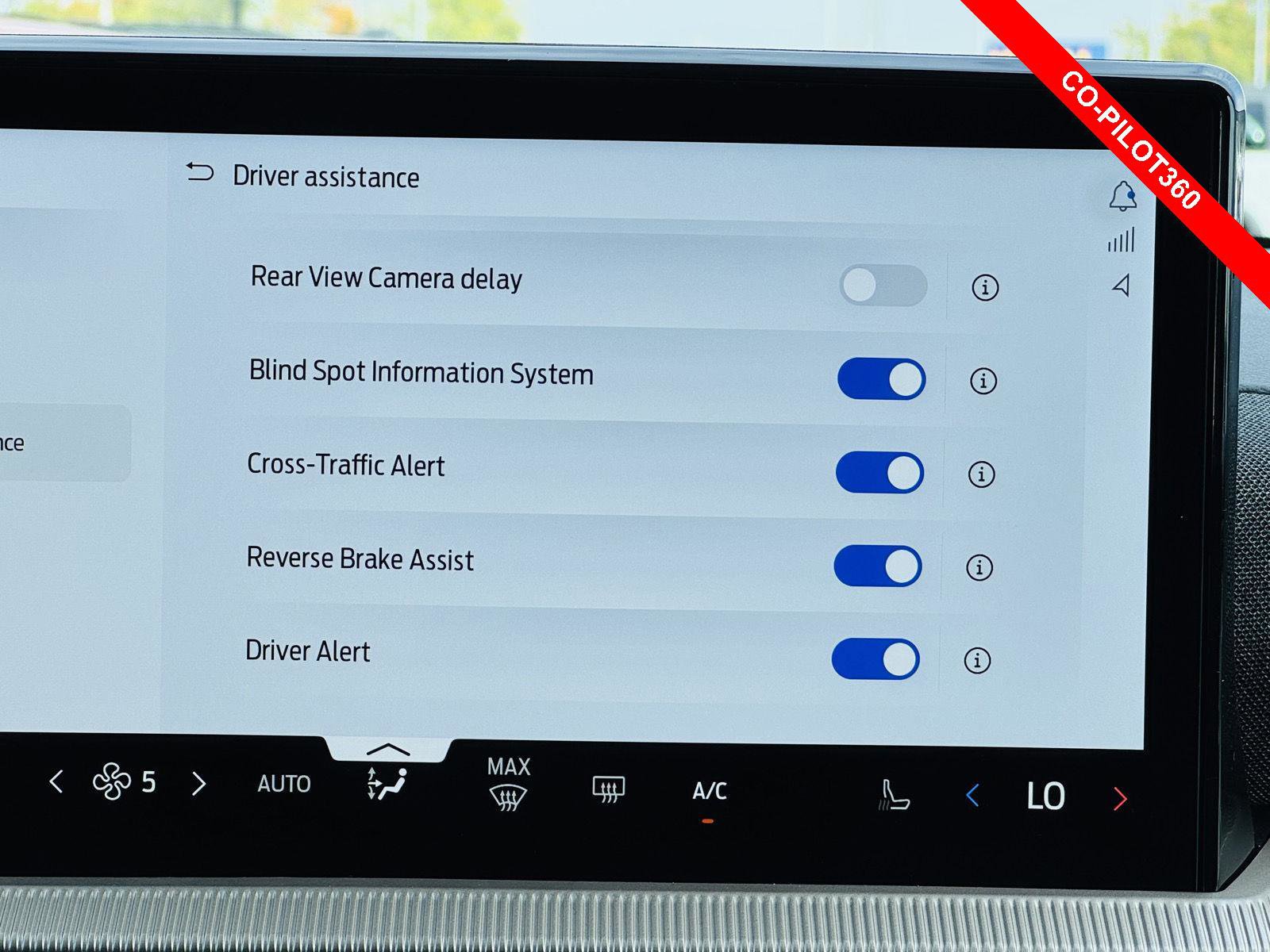 New 2026 Ford Explorer Active w/ Active Comfort Package image 8