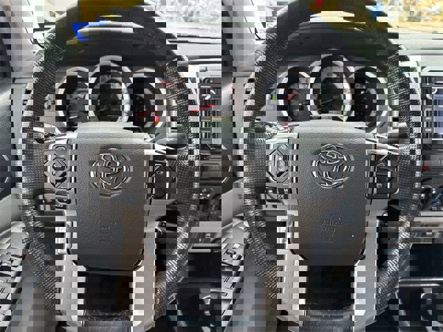 Used 2014 Toyota Tacoma PreRunner w/ SR5 Package image 14