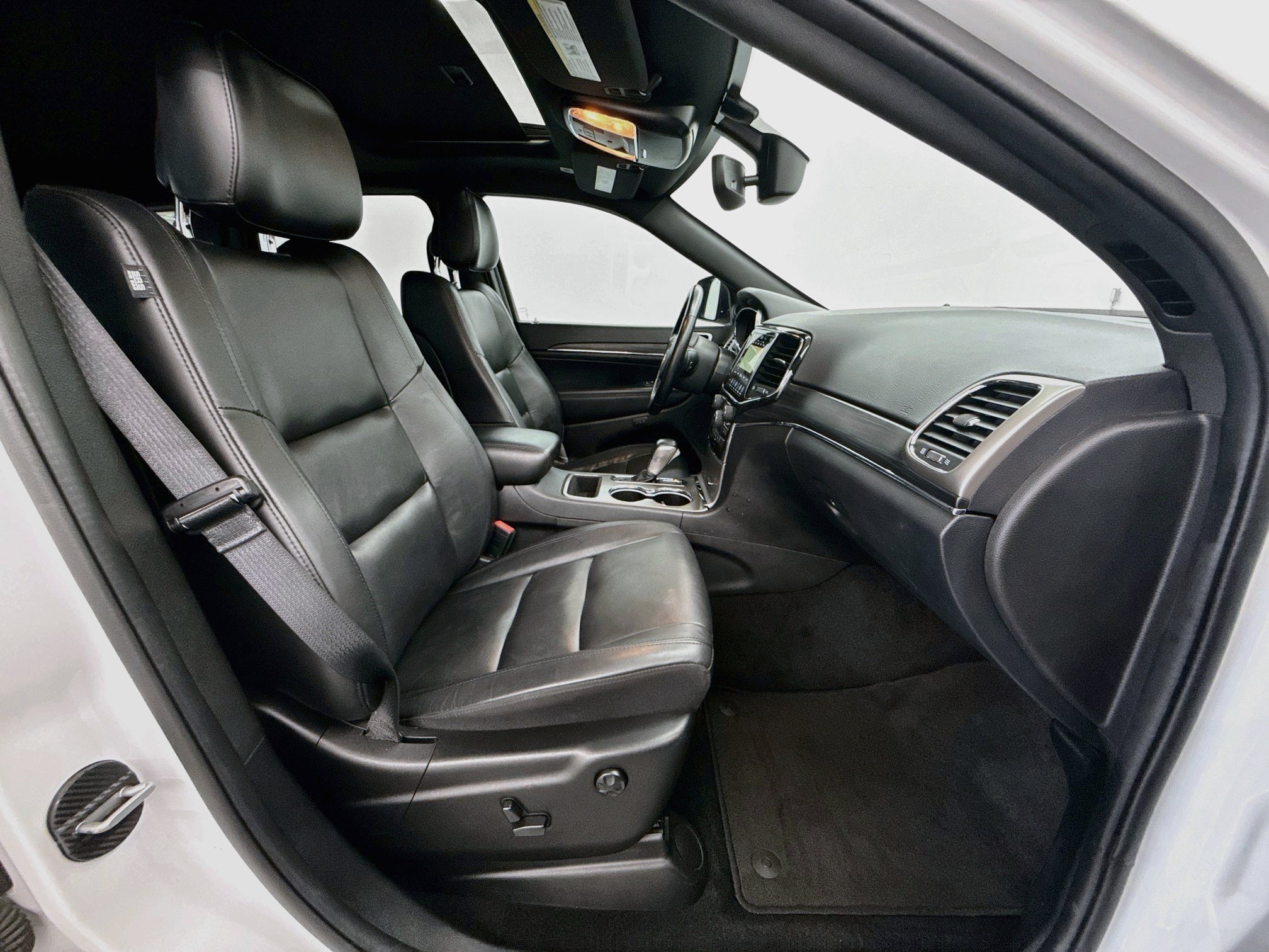 Used 2021 Jeep Grand Cherokee Limited RWD image 34