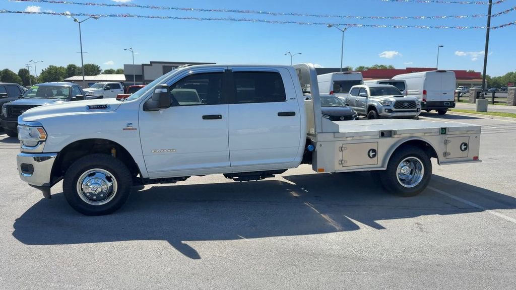 Used 2023 RAM 3500 SLT w/ Quick Order Package 2YG SLT AWD/4WD image 3