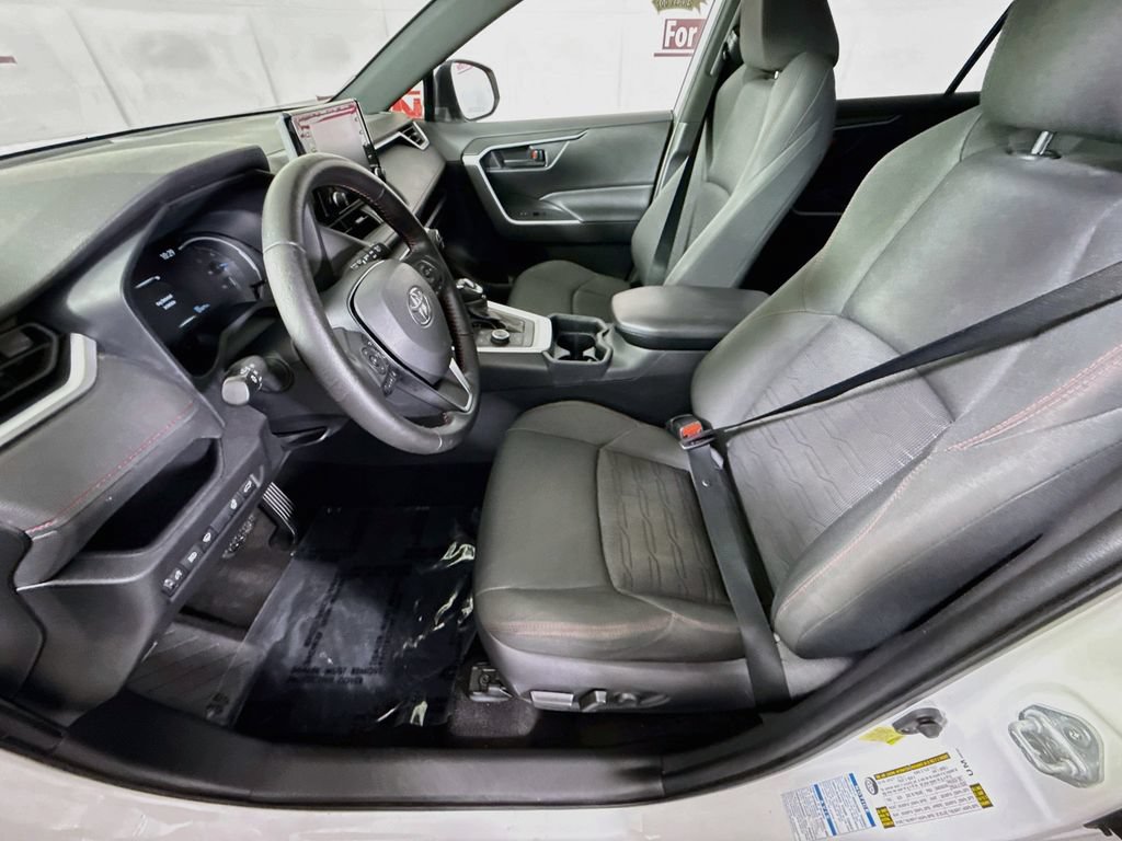 Certified 2021 Toyota RAV4 SE w/ Weather & Moonroof Package AWD/4WD image 25