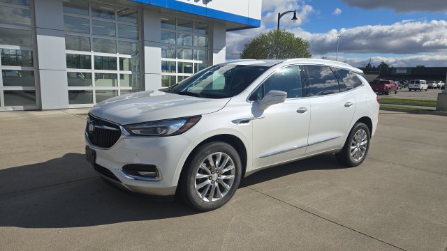 Used 2020 Buick Enclave Premium w/ Surround and Sites Package AWD/4WD image 6