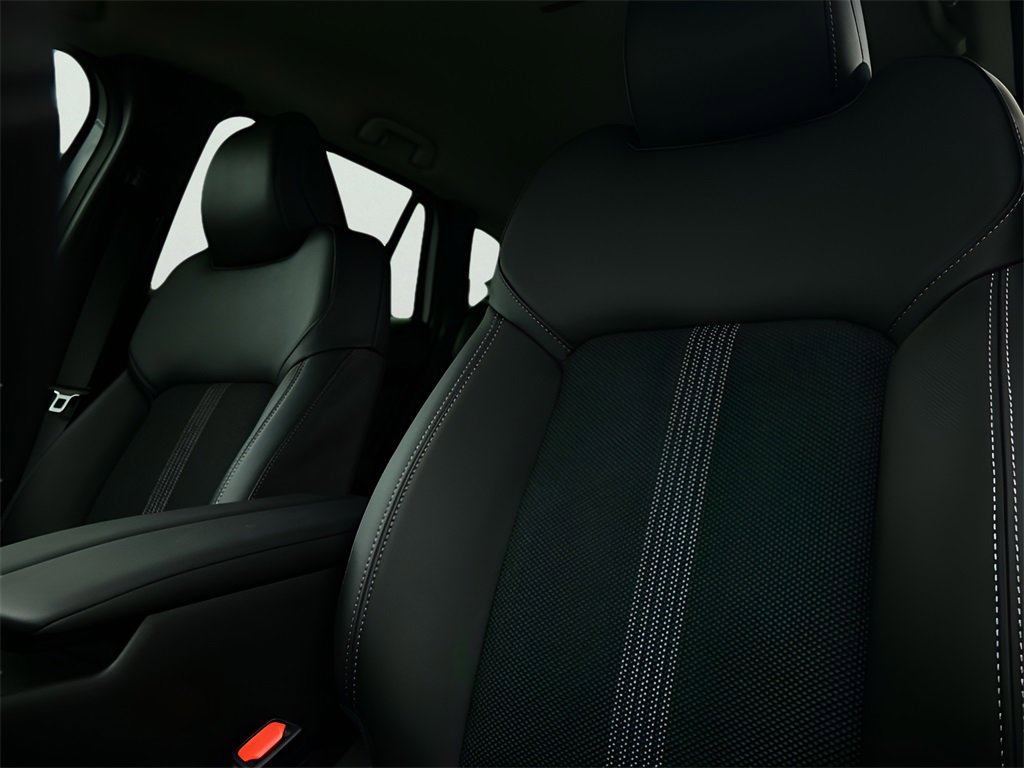 Certified 2025 MAZDA CX-50 2.5 Hybrid w/ Weather Package image 12