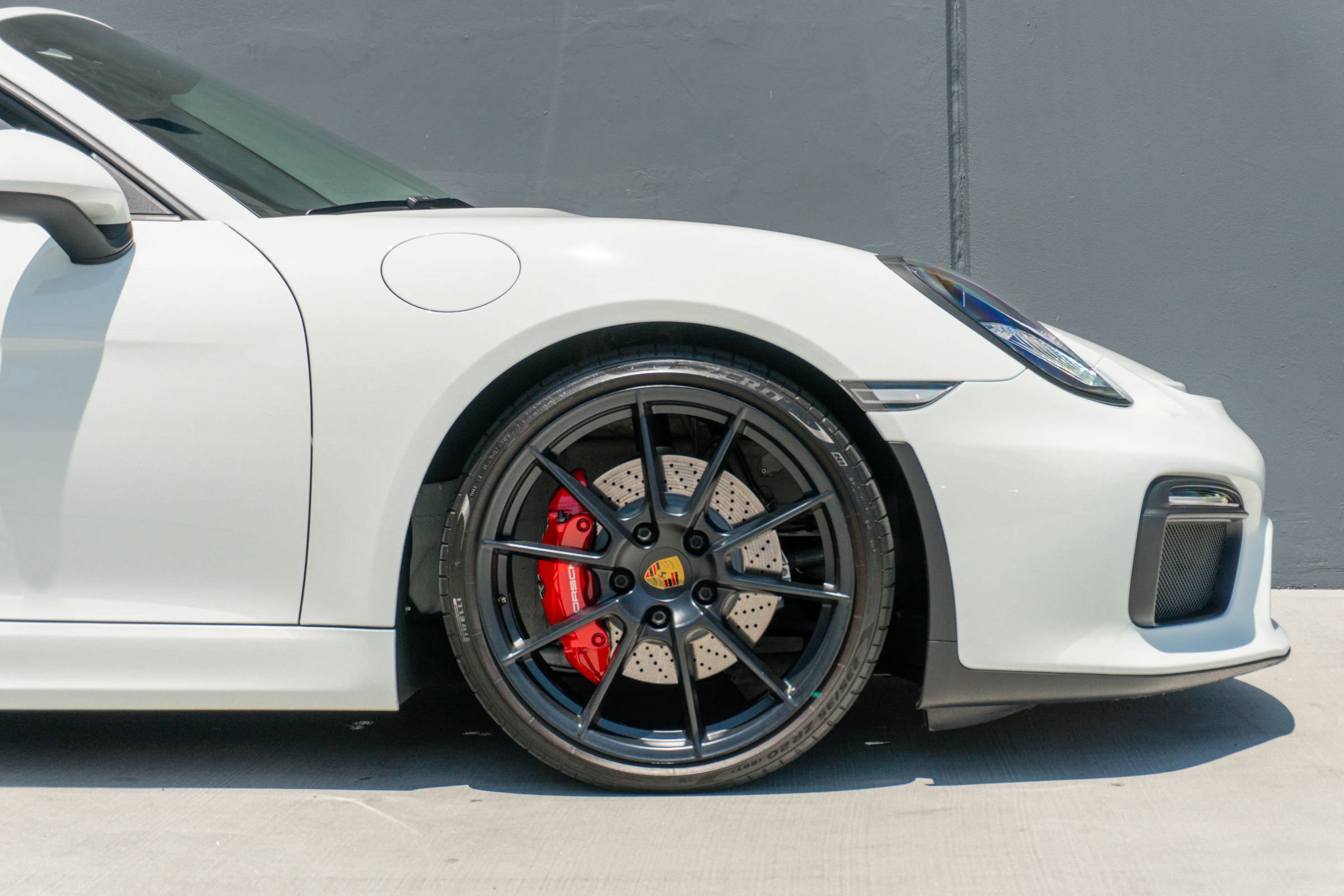 Used 2016 Porsche Boxster Spyder RWD image 40