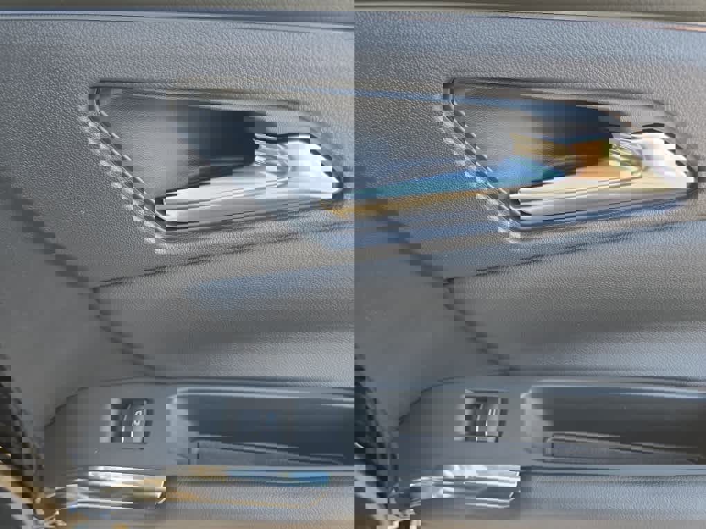 New 2026 Chevrolet Traverse RS image 39