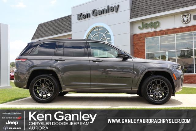 New 2026 Jeep Grand Cherokee Summit AWD/4WD image 1