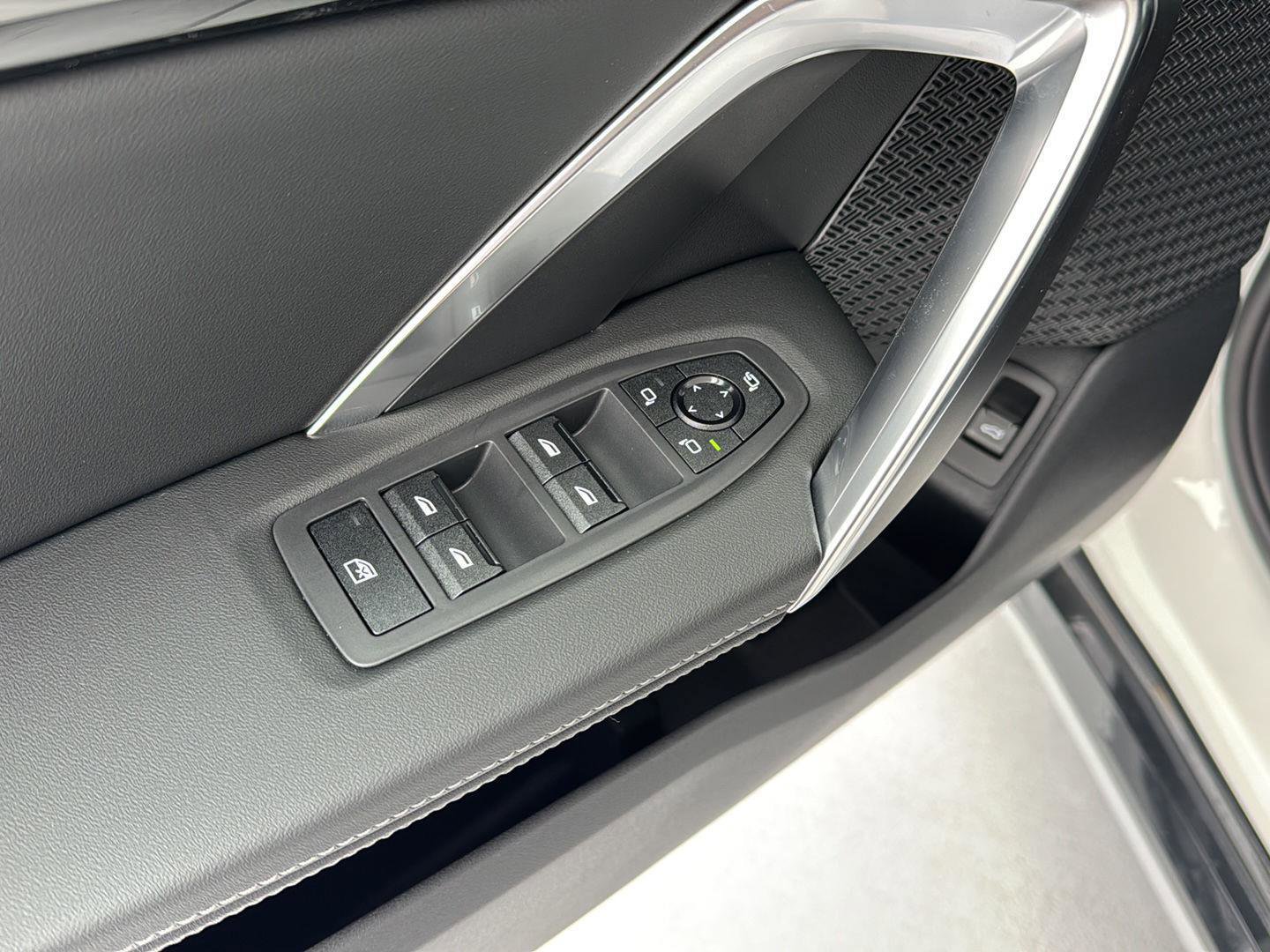 New 2026 BMW X1 xDrive28i w/ Technology Package image 27