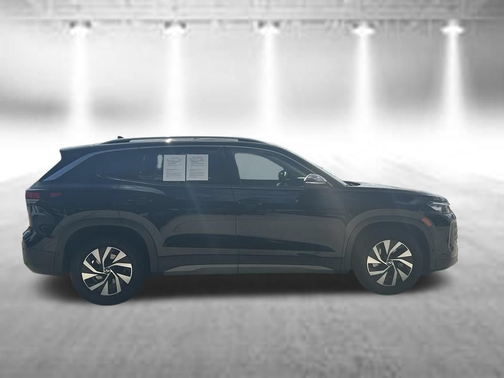 Certified 2026 Volkswagen Tiguan S FWD image 6