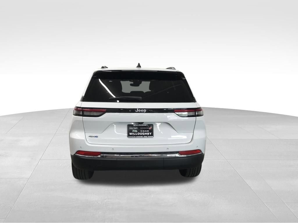 Used 2024 Jeep Grand Cherokee Limited 4xe image 7