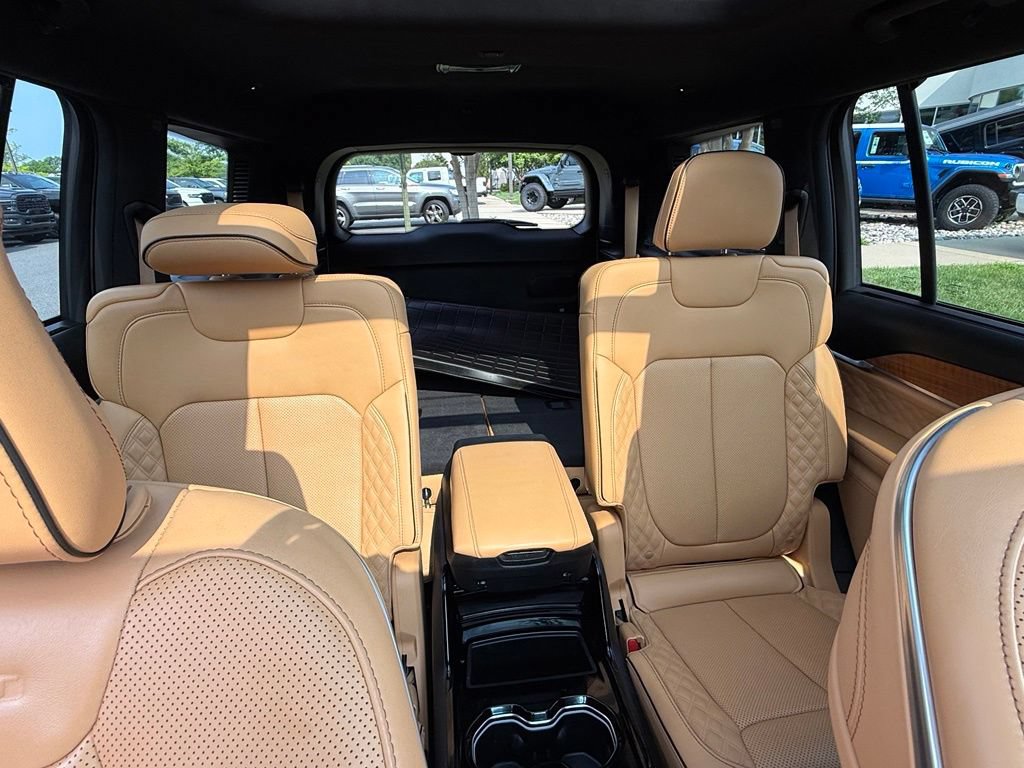 Certified 2023 Jeep Grand Cherokee L Summit AWD/4WD image 24