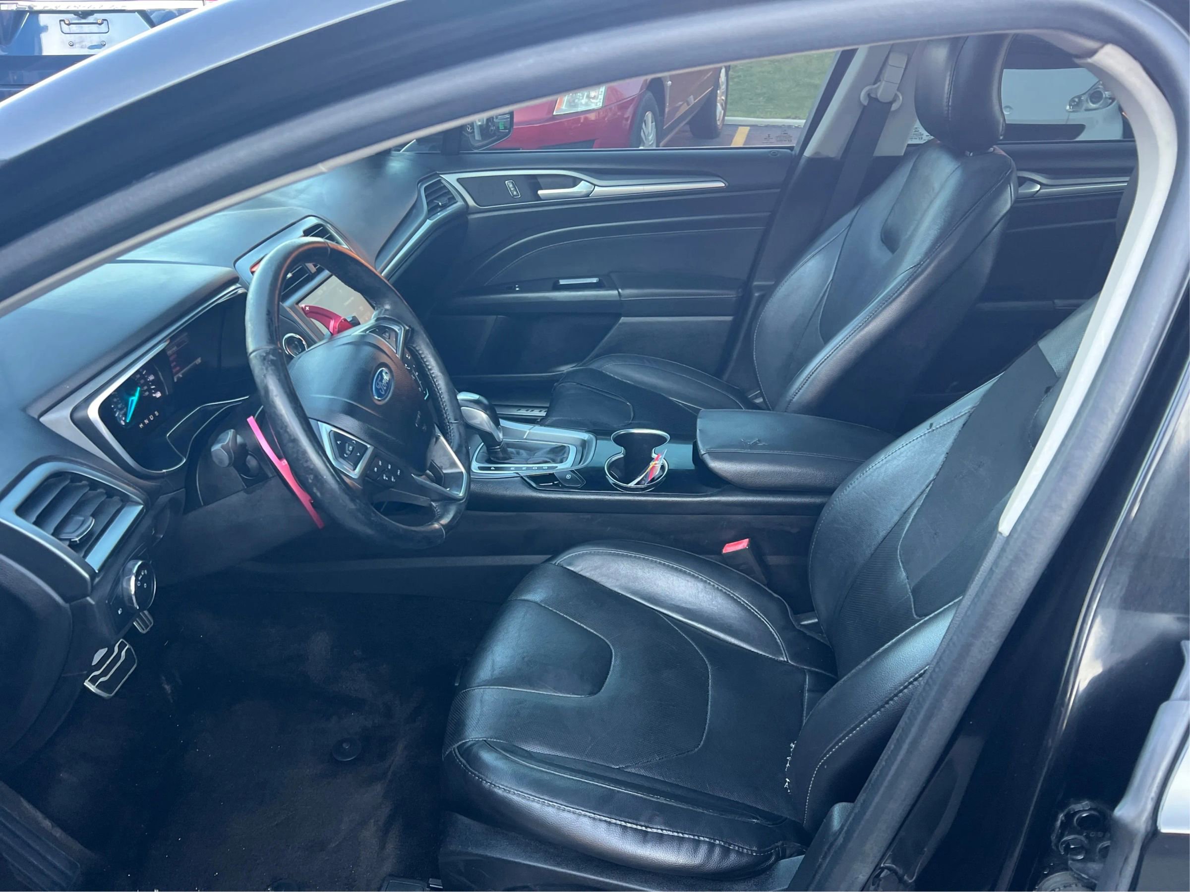 Used 2015 Ford Fusion Titanium image 10