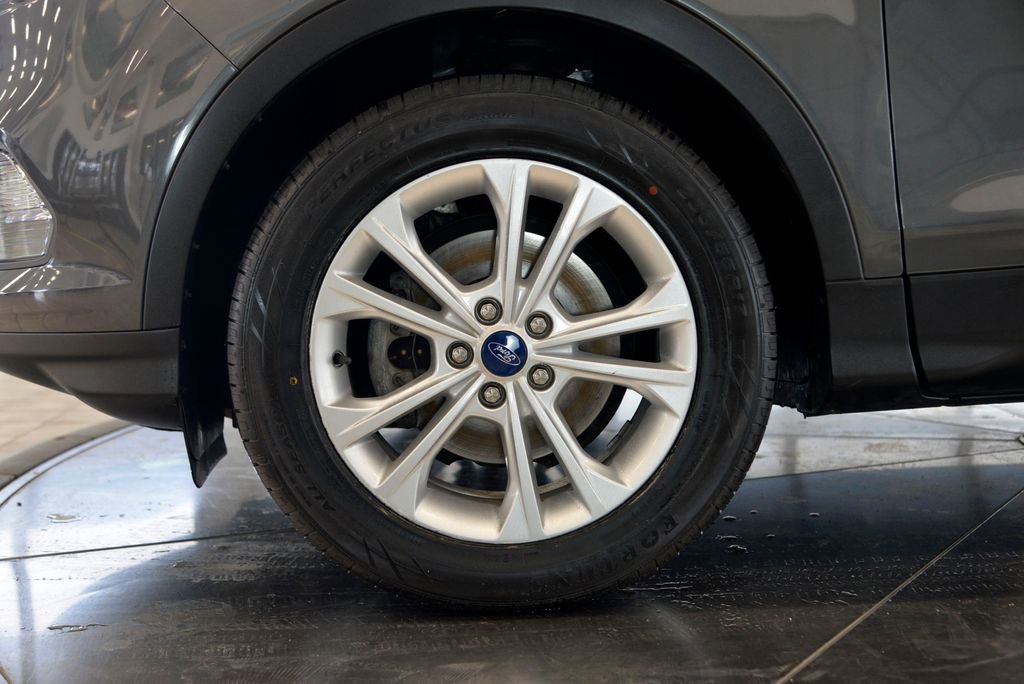 Used 2019 Ford Escape SEL image 10