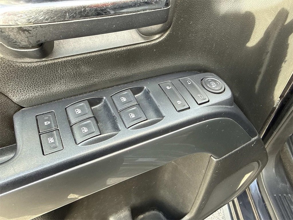 Used 2015 Chevrolet Silverado 1500 LT w/ LT Convenience Package image 11