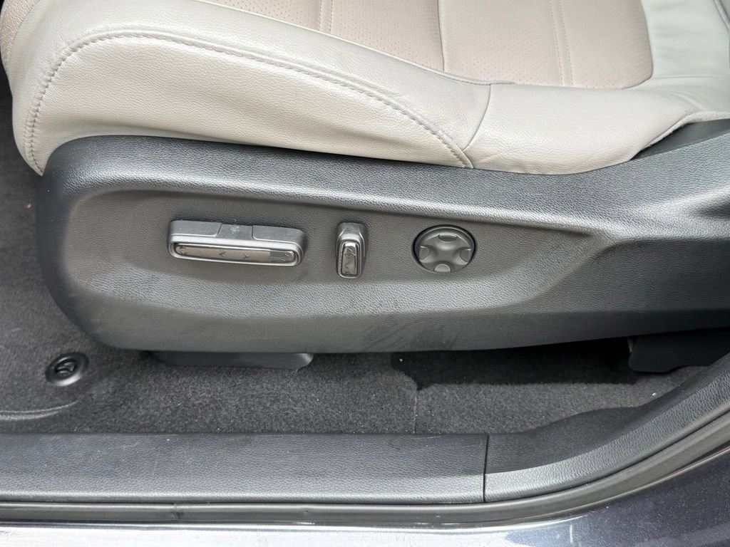 Used 2018 Honda CR-V EX-L image 24