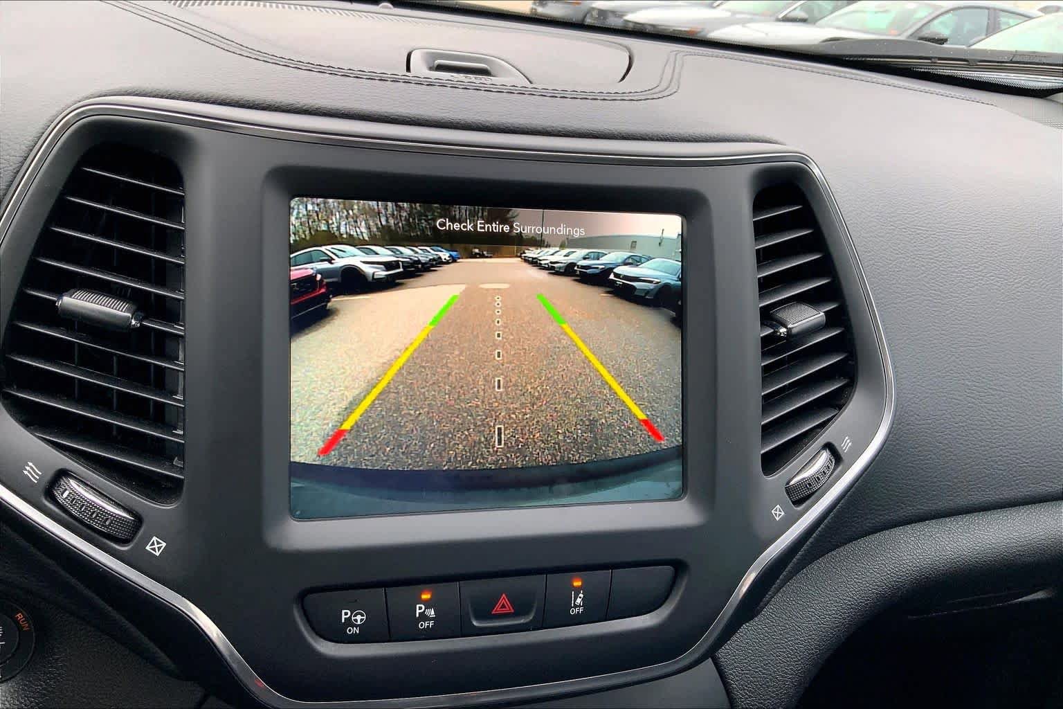 Used 2023 Jeep Cherokee Altitude Lux AWD/4WD image 29