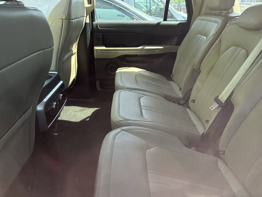 Used 2024 Ford Expedition Max Limited AWD/4WD image 10