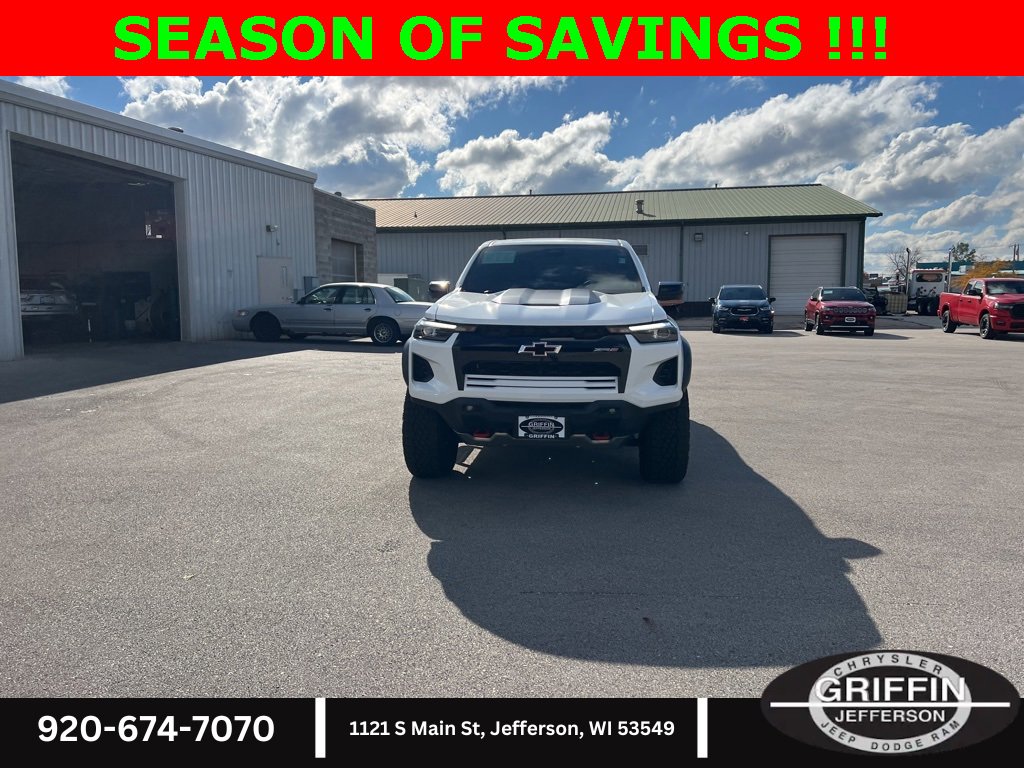 Used 2023 Chevrolet Colorado ZR2 w/ ZR2 Convenience Package III image 5